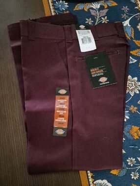 Dickies Men's Skateboarding Chinos in Maroon